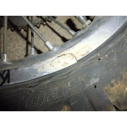 Roue arriere KX 80 de 1985